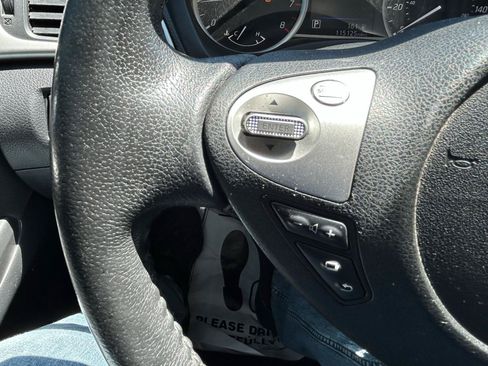 Used 2019 Nissan Sentra SV FWD image 18