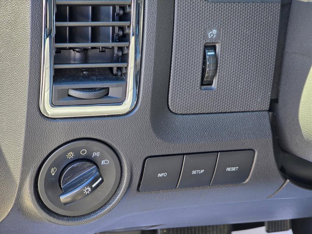 Used 2012 Ford Escape Limited FWD image 9