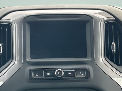 Used 2022 Chevrolet Silverado 1500 Custom image 18