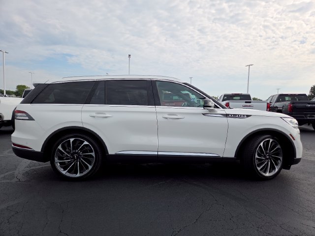 Used 2024 Lincoln Aviator Reserve w/ Equipment Group 201A AWD/4WD image 17