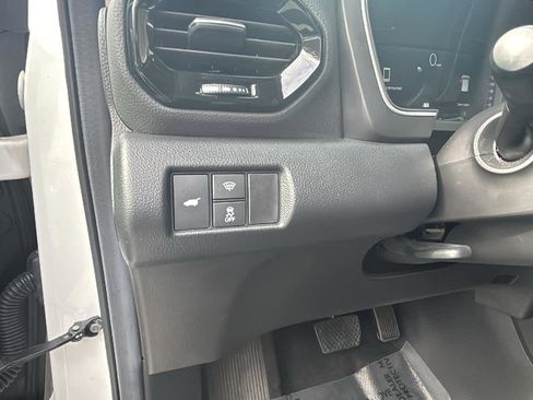 Used 2025 Honda Pilot Elite image 15