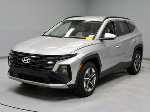 Used 2025 Hyundai Tucson SEL AWD/4WD image 7