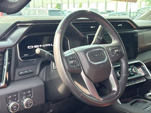 Used 2025 GMC Sierra 2500 Denali Ultimate w/ Max Trailering Package AWD/4WD image 16