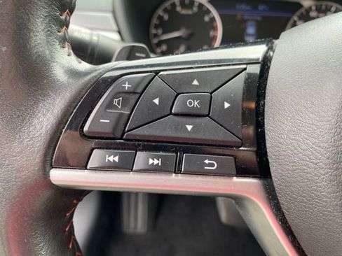Used 2024 Nissan Altima 2.5 SR FWD image 18