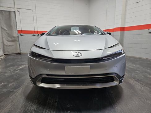 New 2026 Toyota Prius Plug-In Hybrid FWD image 2