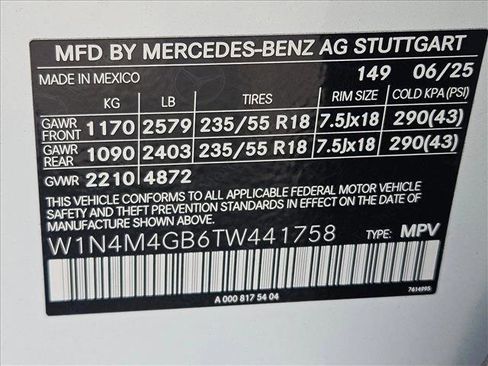 Used 2026 Mercedes-Benz GLB 250 image 23