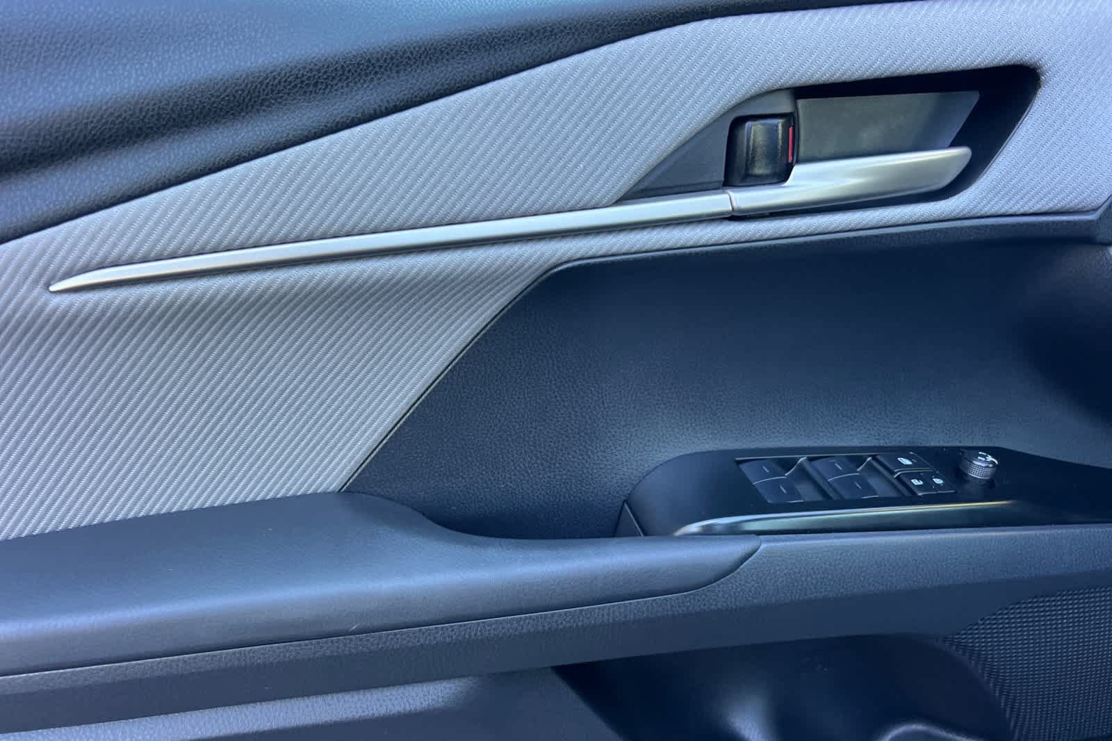 Certified 2025 Toyota Camry SE FWD image 12