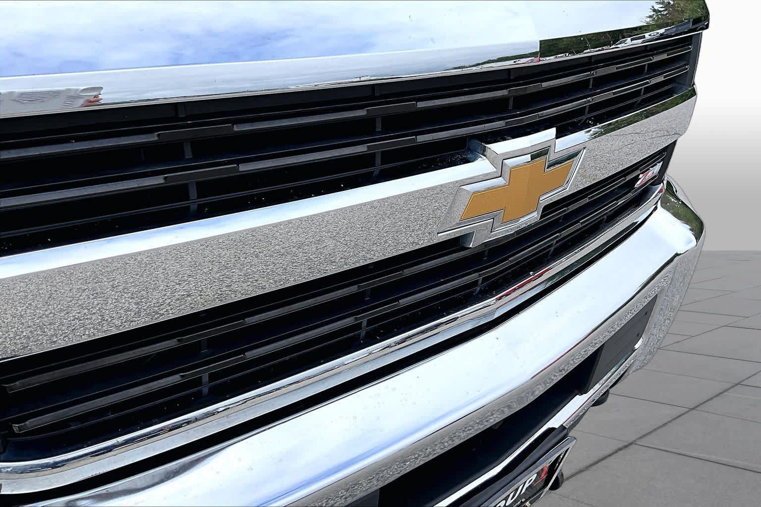 Used 2017 Chevrolet Silverado 2500 LT w/ All Star Edition AWD/4WD image 32
