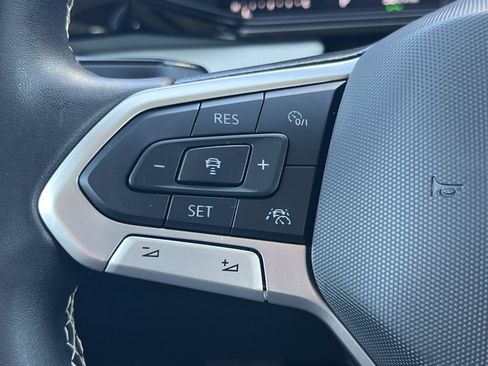 Certified 2025 Volkswagen Taos S image 9