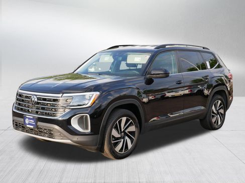 Certified 2026 Volkswagen Atlas SE AWD/4WD image 3