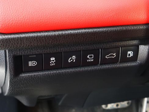 Used 2025 Toyota Camry XSE w/ Premium Plus Package image 23