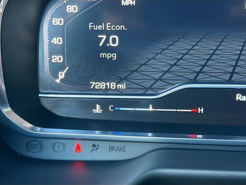 Used 2023 GMC Yukon SLT image 42