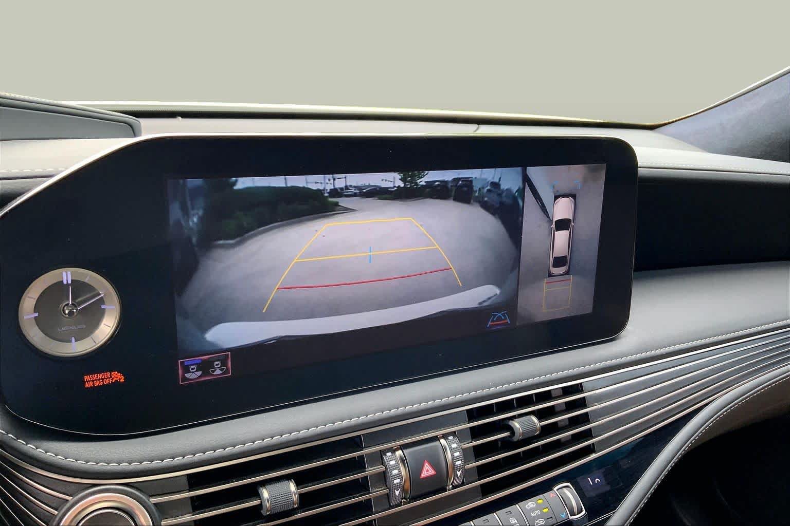 Used 2022 Lexus LS 500 w/ Interior Upgrade Package RWD image 26