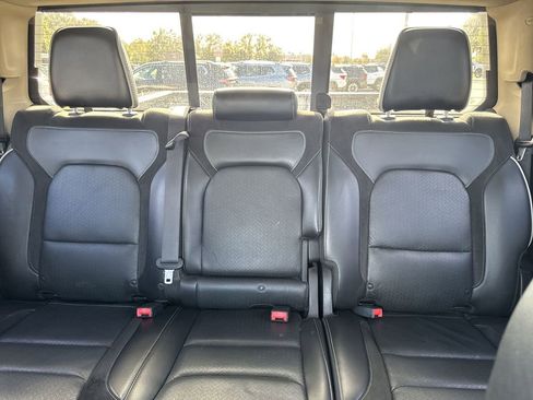 Used 2019 RAM 1500 Laramie image 13