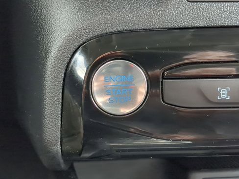 Used 2025 Ford Escape Platinum image 21