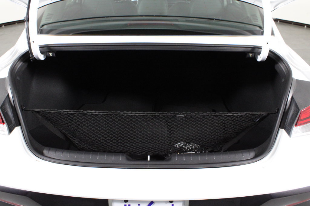 Certified 2026 Hyundai Elantra Limited FWD image 18