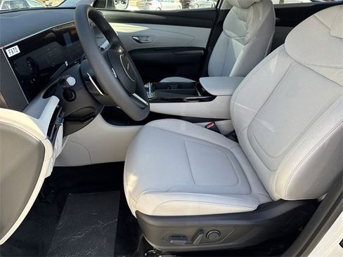 New 2026 Hyundai Tucson SEL image 9