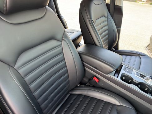 Used 2024 Ford Edge SEL AWD/4WD image 29