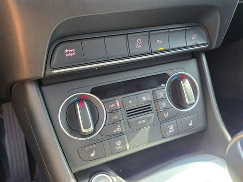 Used 2018 Audi Q3 2.0T Premium w/ Convenience Package image 34