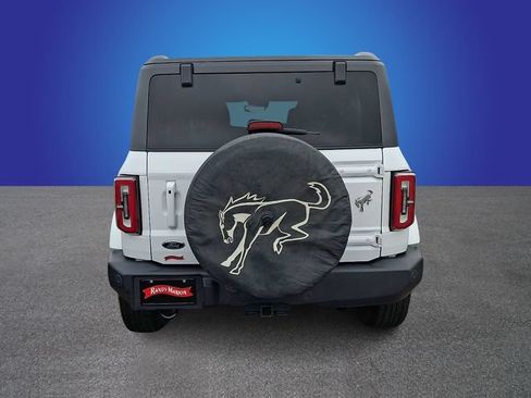 Used 2023 Ford Bronco Outer Banks AWD/4WD image 6