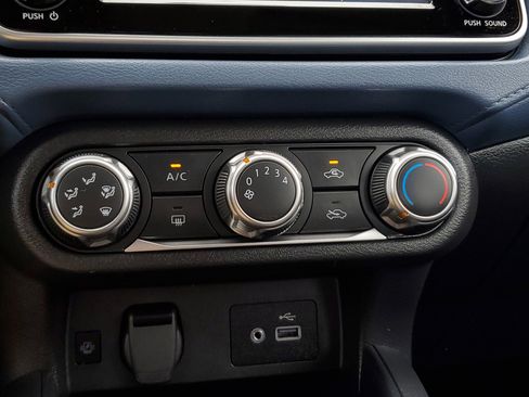 Used 2025 Nissan Versa SV image 23