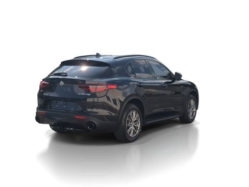 Used 2022 Alfa Romeo Stelvio Sprint AWD/4WD image 8
