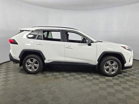 Used 2024 Toyota RAV4 LE image 10