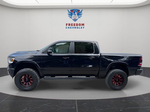 Used 2019 RAM 1500 Laramie AWD/4WD image 3