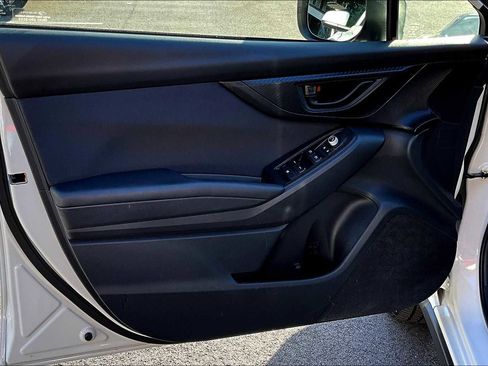 Used 2023 Subaru Crosstrek 2.0i Premium image 20