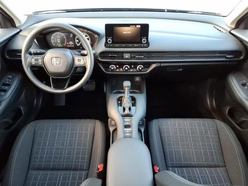 Certified 2024 Honda HR-V LX image 10