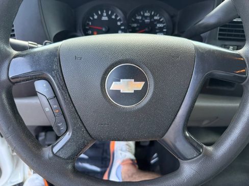 Used 2007 Chevrolet Silverado 1500 W/T RWD image 12