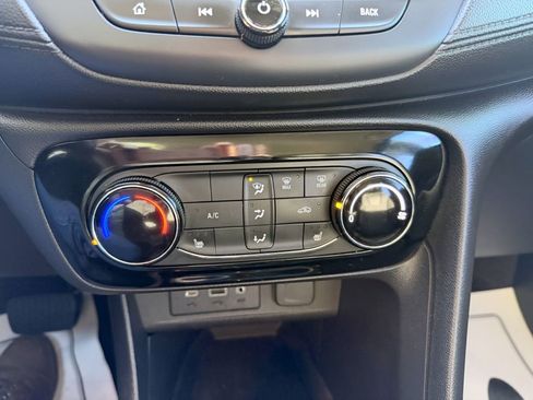 Used 2021 Buick Encore GX Preferred w/ Cold Weather Comfort Package image 15