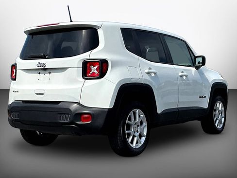 Used 2023 Jeep Renegade Latitude AWD/4WD image 6