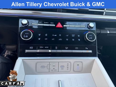 Used 2024 Hyundai Santa Fe Limited image 15