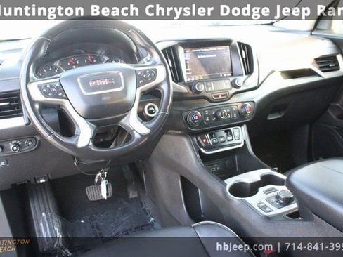 Used 2020 GMC Terrain Denali w/ Denali Premium Package image 13