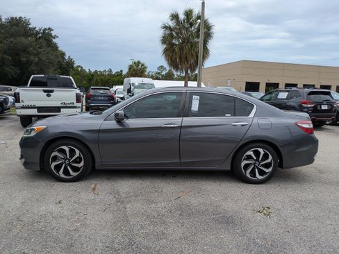 Used 2017 Honda Accord EX-L image 8