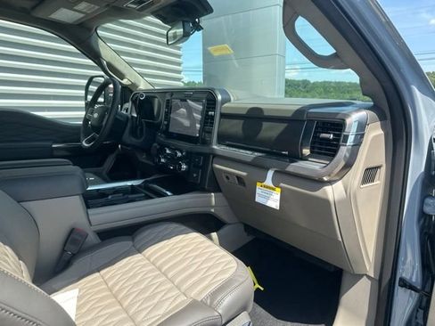 New 2026 Ford F250 Platinum w/ Platinum Plus Package AWD/4WD image 34