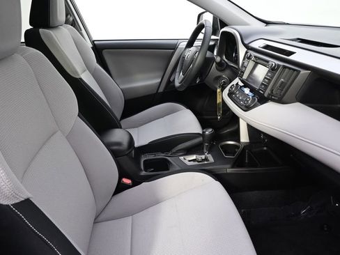 Used 2016 Toyota RAV4 XLE AWD/4WD image 16