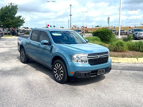 Used 2023 Ford Maverick Lariat w/ Lariat Luxury Package FWD image 4