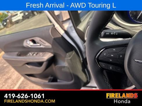 Used 2023 Chrysler Pacifica Touring-L w/ S Appearance Package AWD/4WD image 28