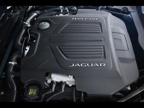 Used 2024 Jaguar F-TYPE R AWD/4WD image 30