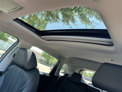 Used 2025 Acura ADX AWD image 27