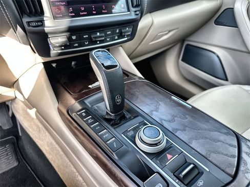 Used 2023 Maserati Levante Modena image 27