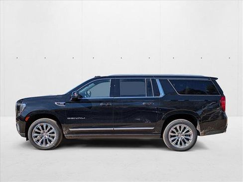 New 2024 GMC Yukon XL Denali w/ Advanced Technology Package image 5
