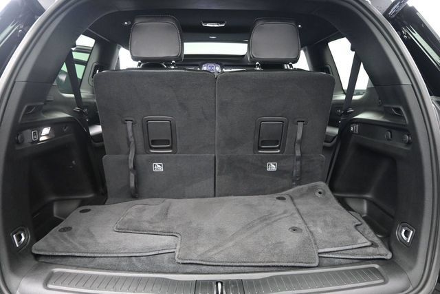 Used 2025 Jeep Grand Cherokee L Limited w/ Trailer Tow Package AWD/4WD image 12