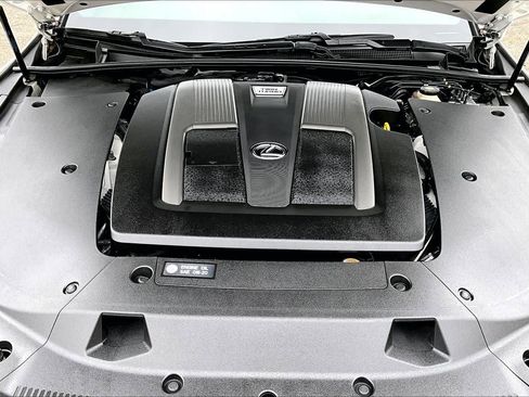 Used 2020 Lexus LS 500 w/ Interior Upgrade Package image 32