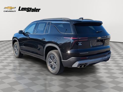 New 2026 Chevrolet Traverse LT image 2