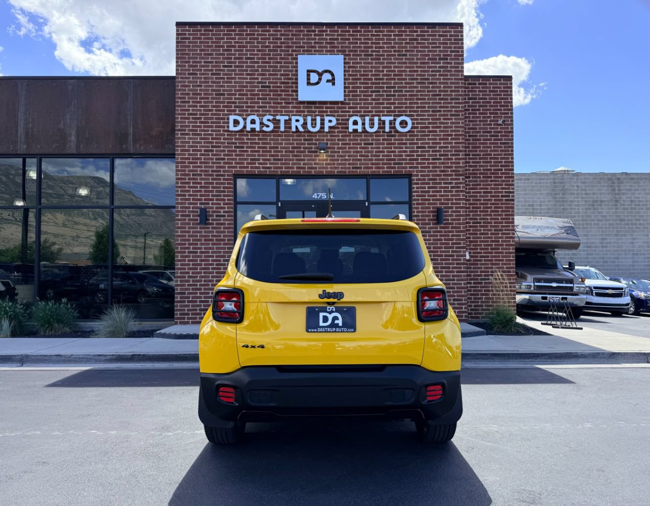 Used 2017 Jeep Renegade Altitude AWD/4WD image 7