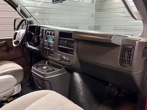 Used 2022 Chevrolet Express 2500 w/ Driver Convenience Package image 21