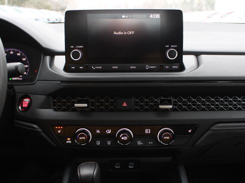 Certified 2023 Honda Accord EX image 12